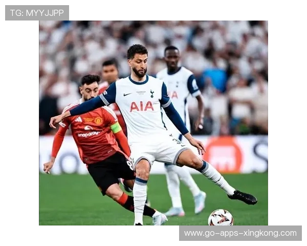 热刺前场高位逼抢促成快速反击