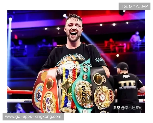 拳击擂台夜弗拉基米尔重拳制胜对手,成为新一代拳击传奇